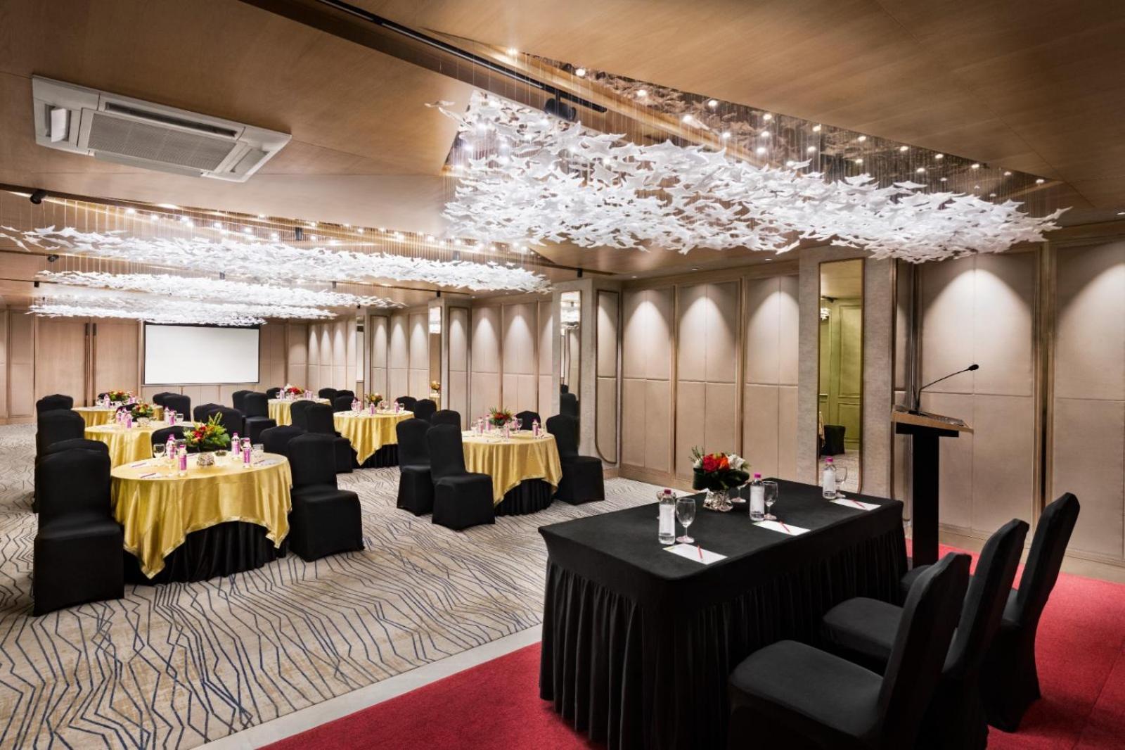 Ramada Encore By Wyndham Siliguri Sevoke Road Exterior foto