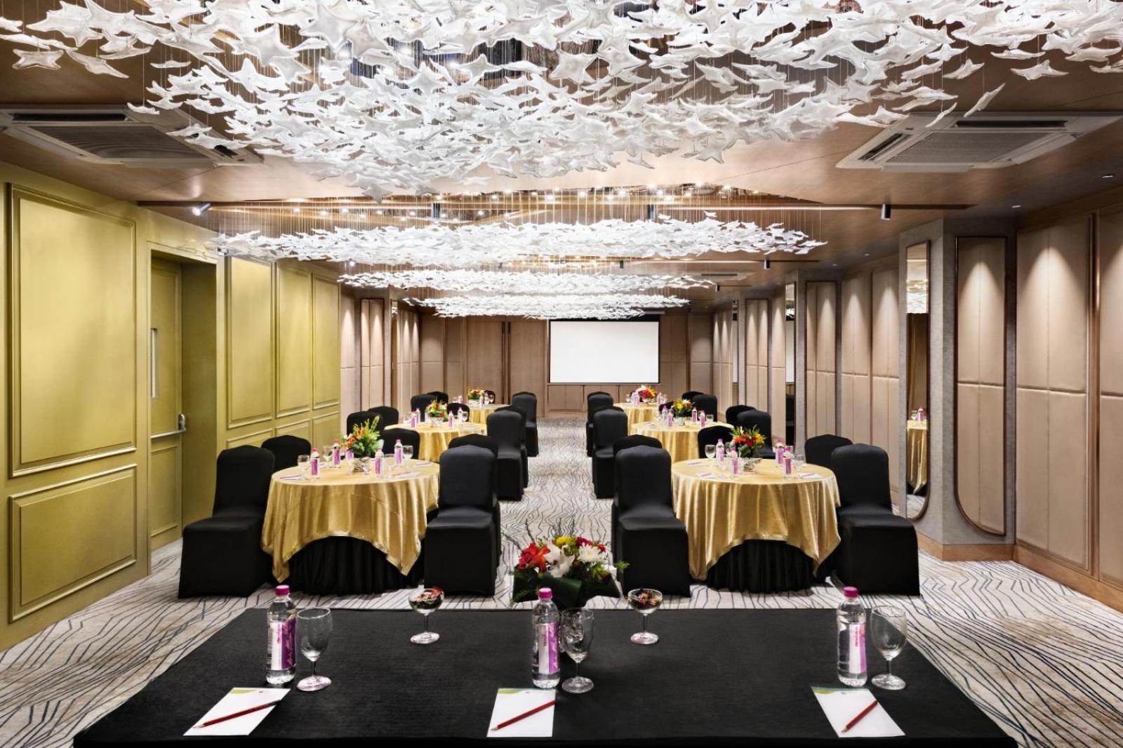 Ramada Encore By Wyndham Siliguri Sevoke Road Exterior foto
