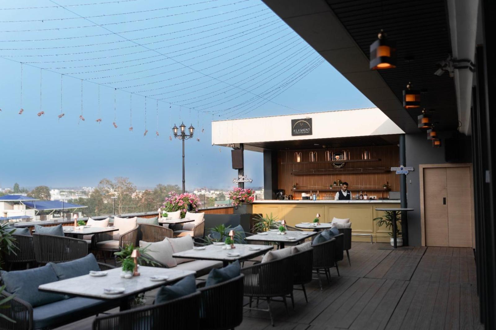 Ramada Encore By Wyndham Siliguri Sevoke Road Exterior foto